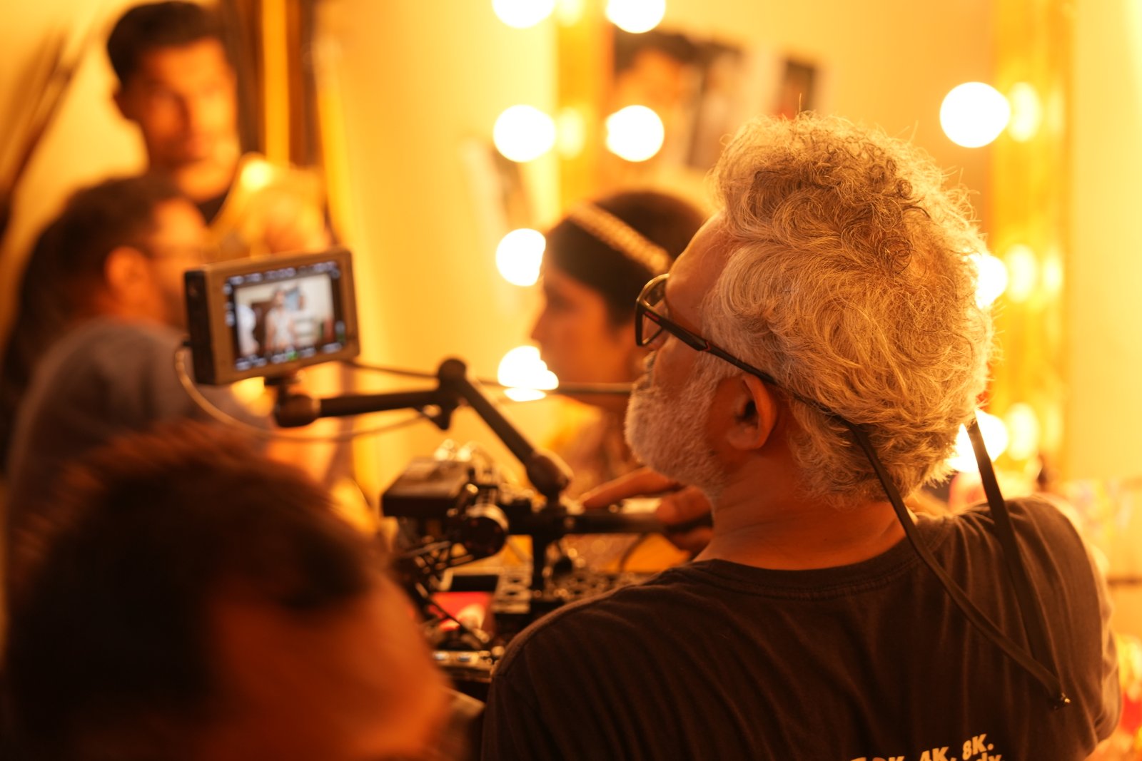 Filmy Kaptains On Set